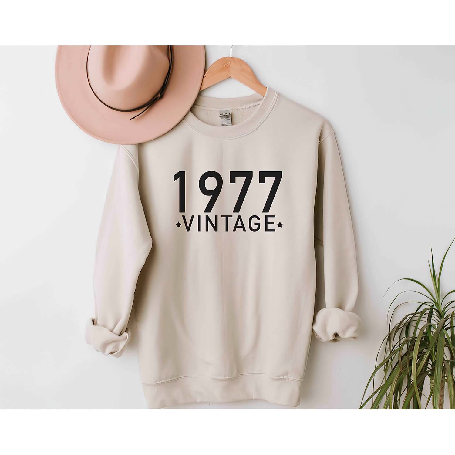 1977 Vintage Sweatshirt 1977 Vintage Sweatshirt