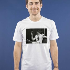 Joe Burrow smoking cigar shirt.jpg