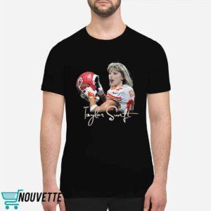 Taylor Wearing Travis Kelce Shirt 1 Taylor Wearing Travis Kelce Shirt