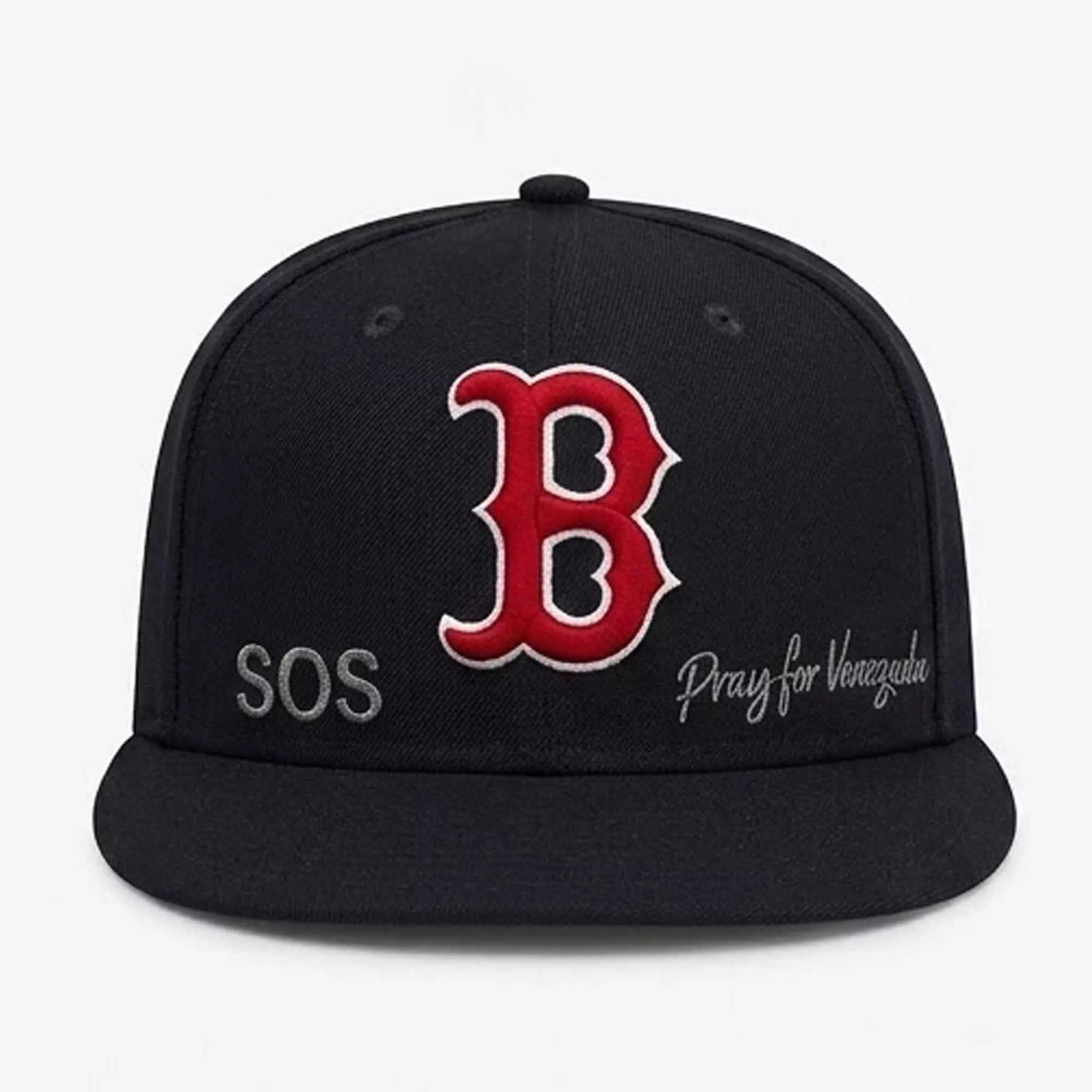 Willson Contreras And Wilyer Abreu Pray For Venezuela Hat Willson Contreras And Wilyer Abreu Pray For Venezuela Hat
